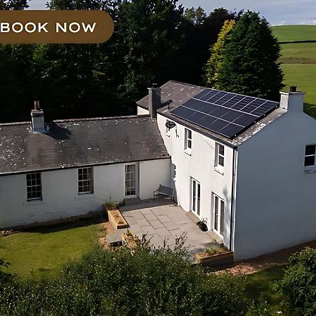 Large Country House With Garden, Outdoor Spa Area & Games Room With Hot Tub And Fire Pit Wigtown Exterior photo